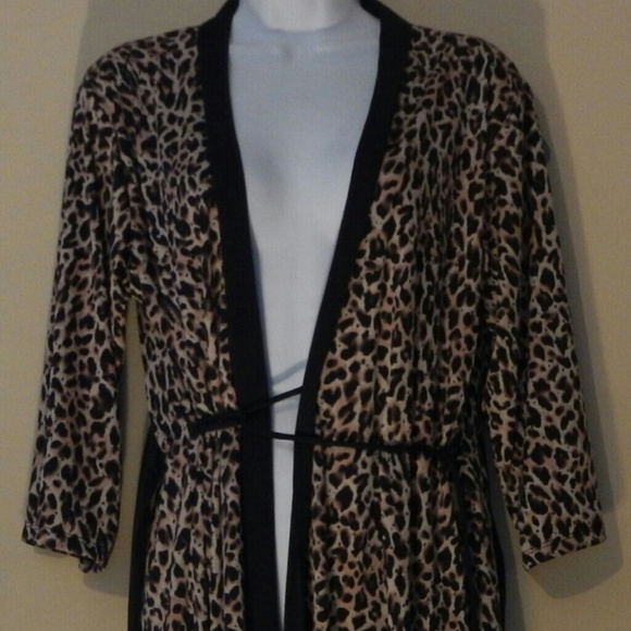 Dressing Gown - Picture 3 of 4