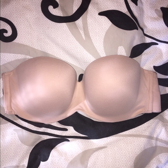 Strapless Victoria Secret bra