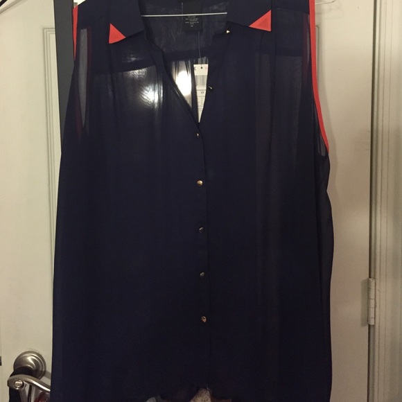 Navy/orange sleeveless blouse