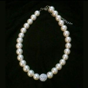 Offers??? Faux Pearl necklace