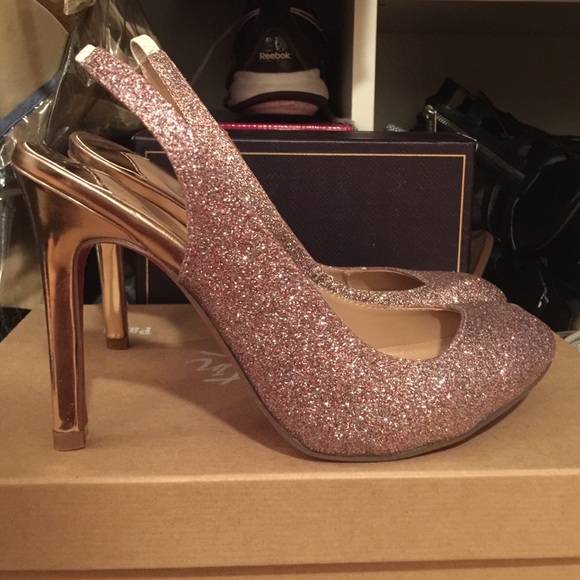 Louboutin Size 39 Corneille Slingbacks Multi New