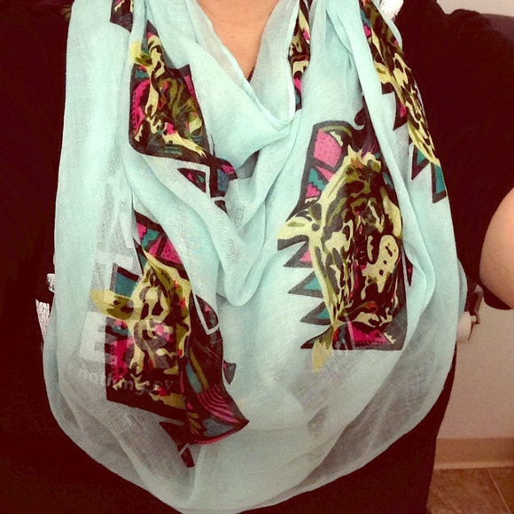 Scarf