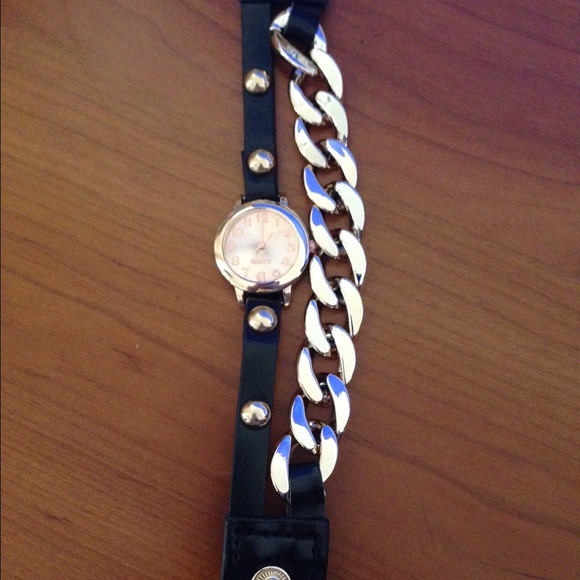 Fashion watch - Picture 3 of 3