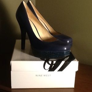 Dark Blue Nine West Heels Size 9.5 NWNT