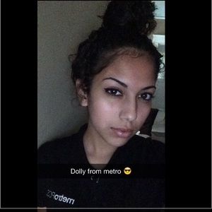 Meet your Posher, Idalis