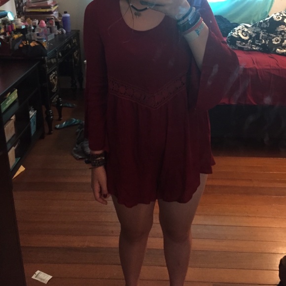 Red romper - Picture 3 of 3