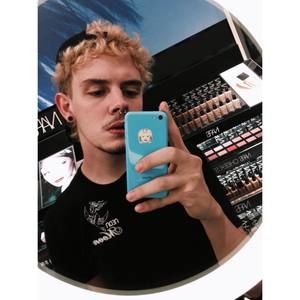 Meet your Posher, Tanner