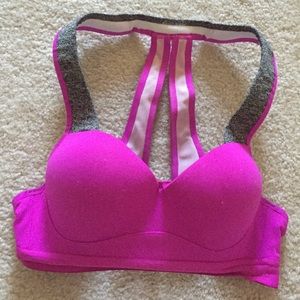 32A Victoria's Secret bombshell sports bra