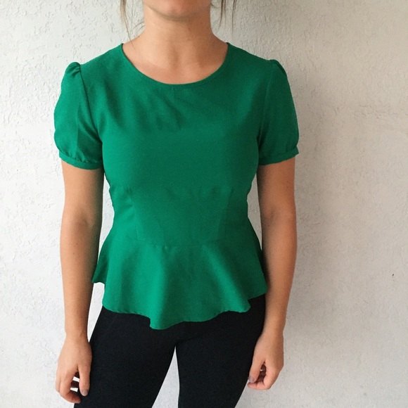 URBAN OUTFITTERS KELLY GREEN PEPLUM TOP