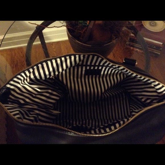Kate Spade Handbag- Authentic - Picture 3 of 3