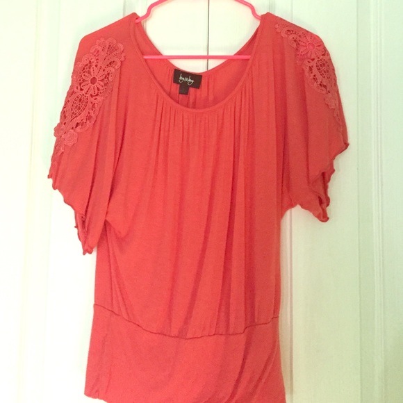 super cute pink/orange shirt💗 by&by