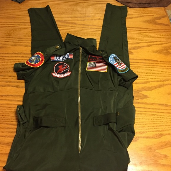 Woman military jumpsuit Halloween costume