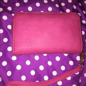 pink wallet