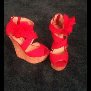 JustFab Wedge Heels NWOT 7.5