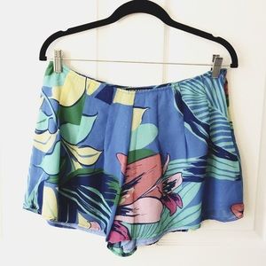 Print chiffon shorts