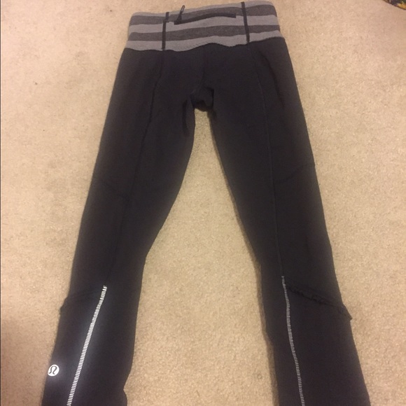 Lululemon crops size 2 ❤️