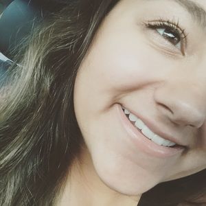 Meet your Posher, Alexis