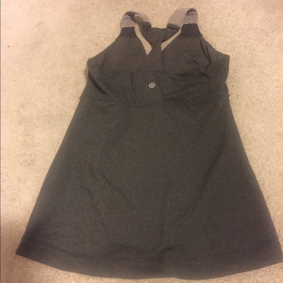 Lululemon tank top size 6 ❤️