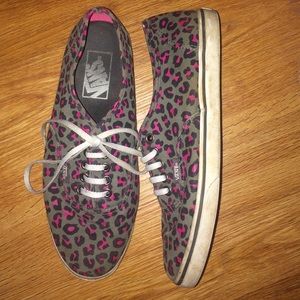 Grey/pink leopard print Vans