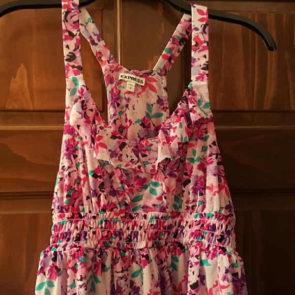 Express Tank Top - Picture 2 of 3