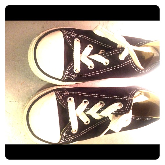 boys converse