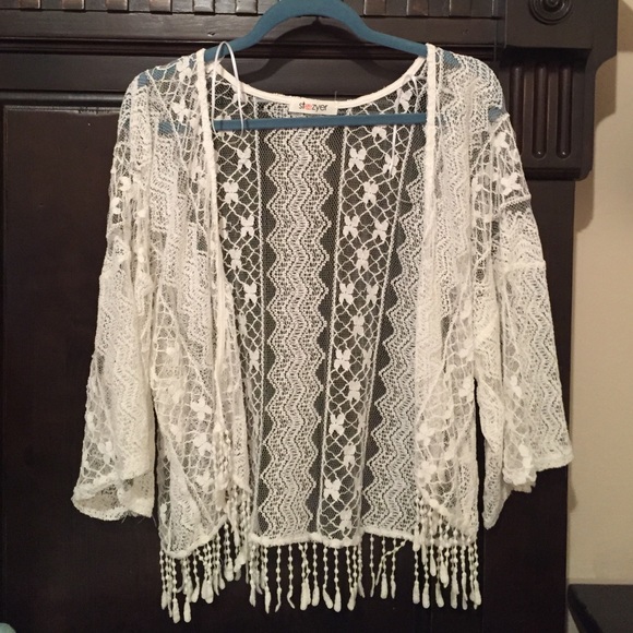 White pretty shawl