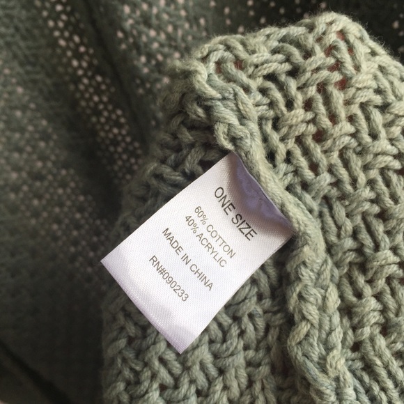 🚫SOLD🚫 ✨NEW✨ Olive Green Caroline Cardigan - Picture 3 of 3