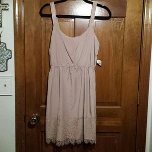 Silky Dress with Lace