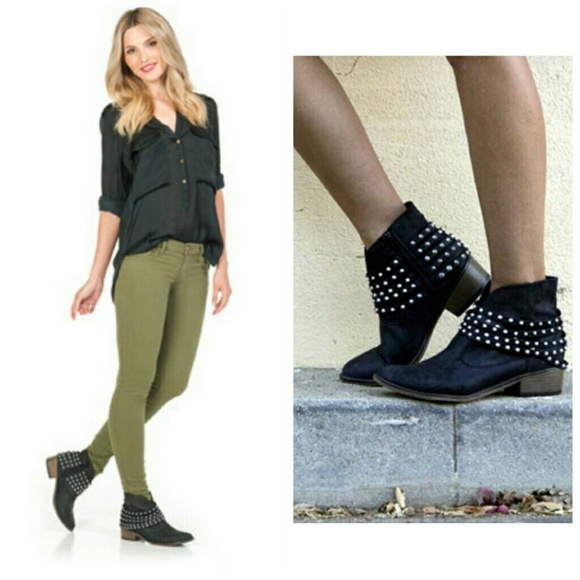 Justfab "Hunter" black studded ankle boots size 9