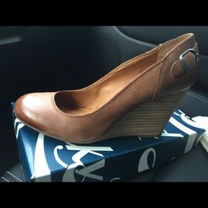 Lucky brand wedges