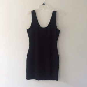 Black bodycon dress