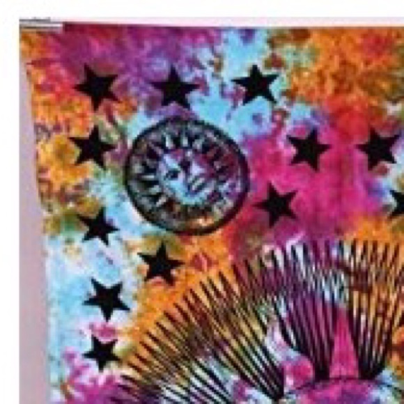 Wall Tapestry - Picture 3 of 3