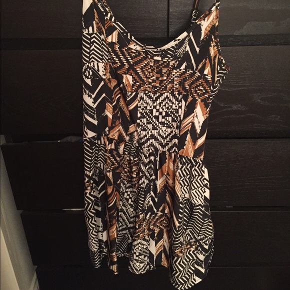 Pattern romper - Picture 1 of 3