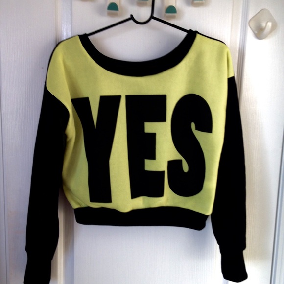 Trendy YES | NO Crewneck