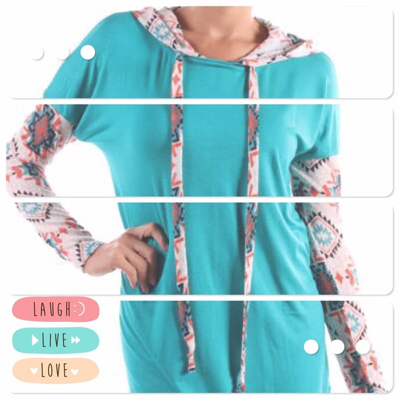 🌺HOST PICK 12/7🌺TRIBAL PRINT HOODIE - Picture 2 of 3