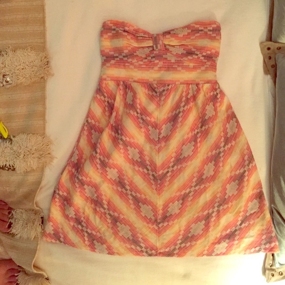 strapless dress