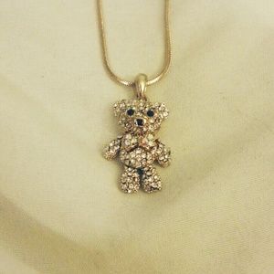 🐻 NWT Precious Forever 21 Teddy Bear Necklace 🐻
