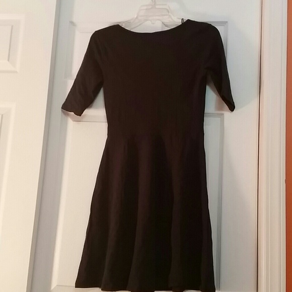 Black - Picture 2 of 4