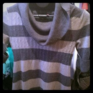 Grey sweater tunic stripes