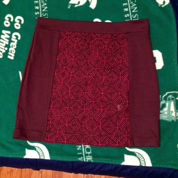 AE NWOT Purple & Pink Paneled Macrame Mini Skirt