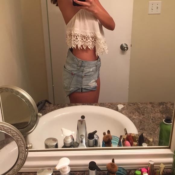 Strapless white crop top from Pacsun - Picture 2 of 3