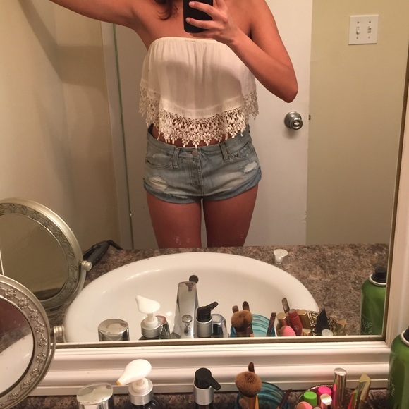 Strapless white crop top from Pacsun - Picture 3 of 3