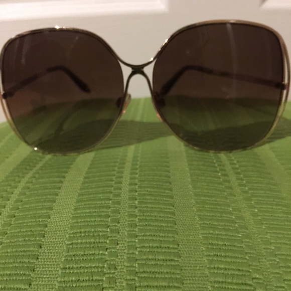 Barely worn Victoria Beckham Sunglasses! - Picture 1 of 3