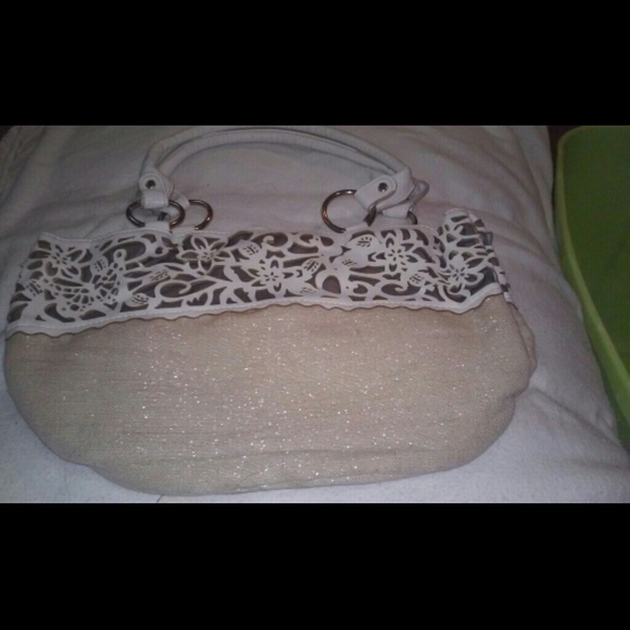 Purse - Picture 3 of 3