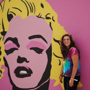 Meet your Posher, Lauren