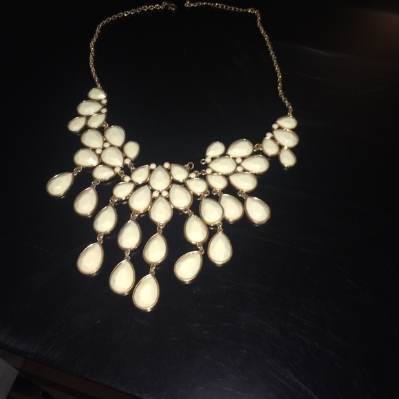 necklace - Picture 2 of 2