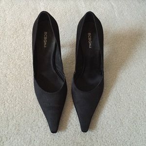 Black satin evening pumps