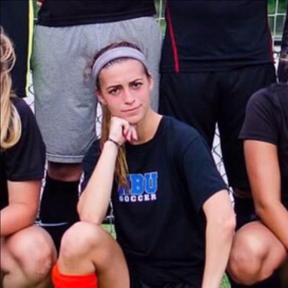 Meet your Posher, Amina