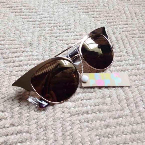 Accessories - Gold Cateye Sunglasses