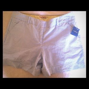 Lands End Canvas Seersucker Shorts